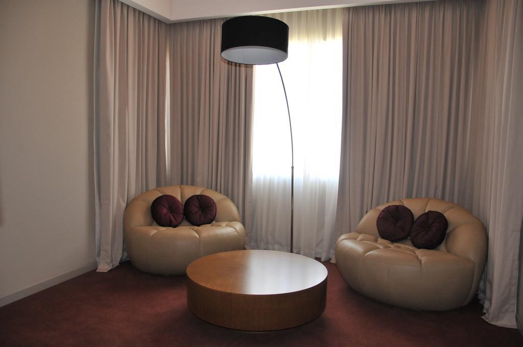 Antu Malal Hotel Plaza Huincul ภายนอก รูปภาพ