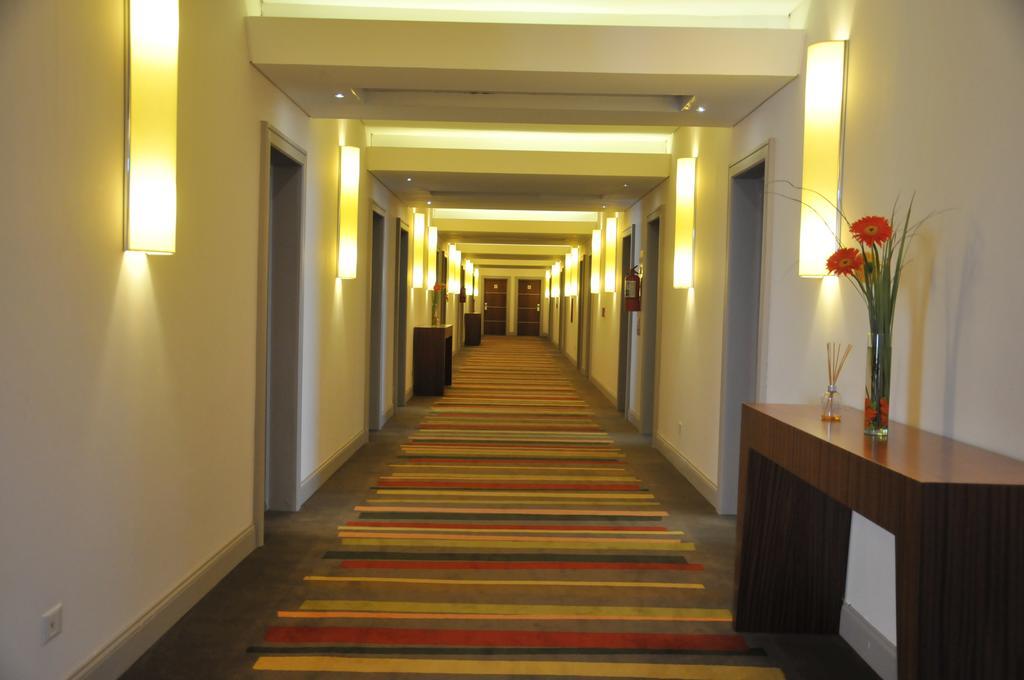 Antu Malal Hotel Plaza Huincul ภายนอก รูปภาพ