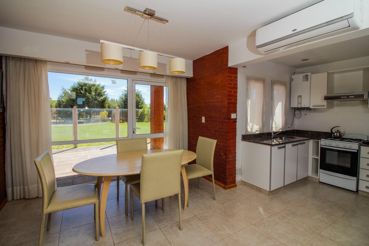 Antu Malal Hotel Plaza Huincul ภายนอก รูปภาพ